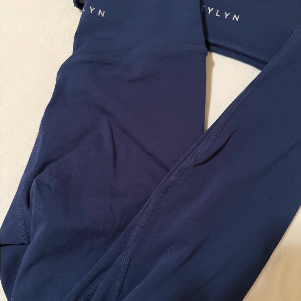 Weylyn Doubled Up Sports Bra and Favorite Leggings Set M/S Navy Blue - Picture 6 of 9